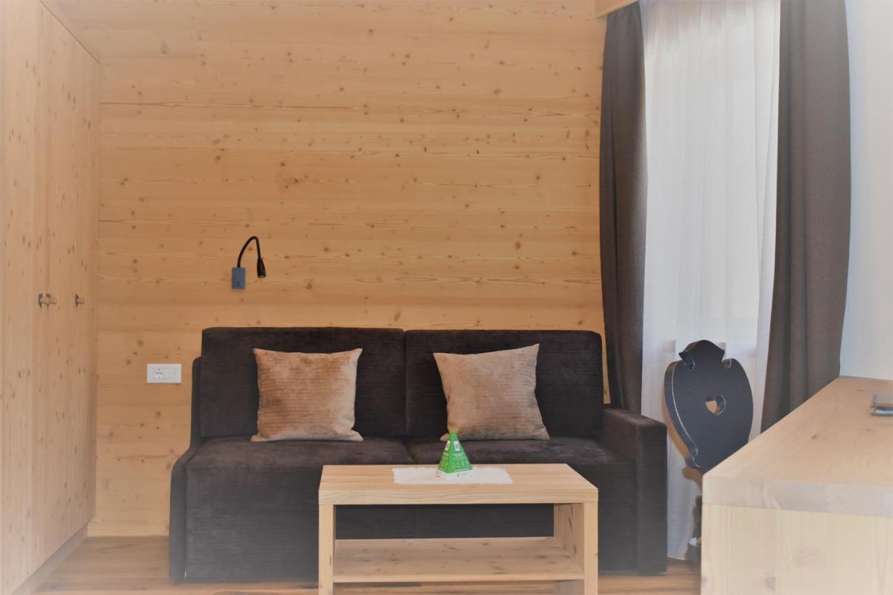 Gasthof Teiser Stern Фунес Екстер'єр фото