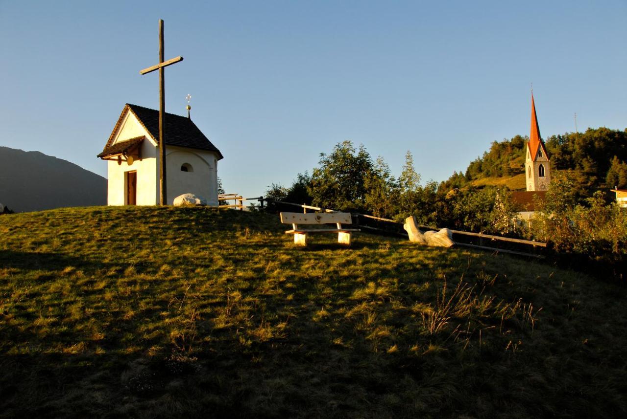Gasthof Teiser Stern Фунес Екстер'єр фото